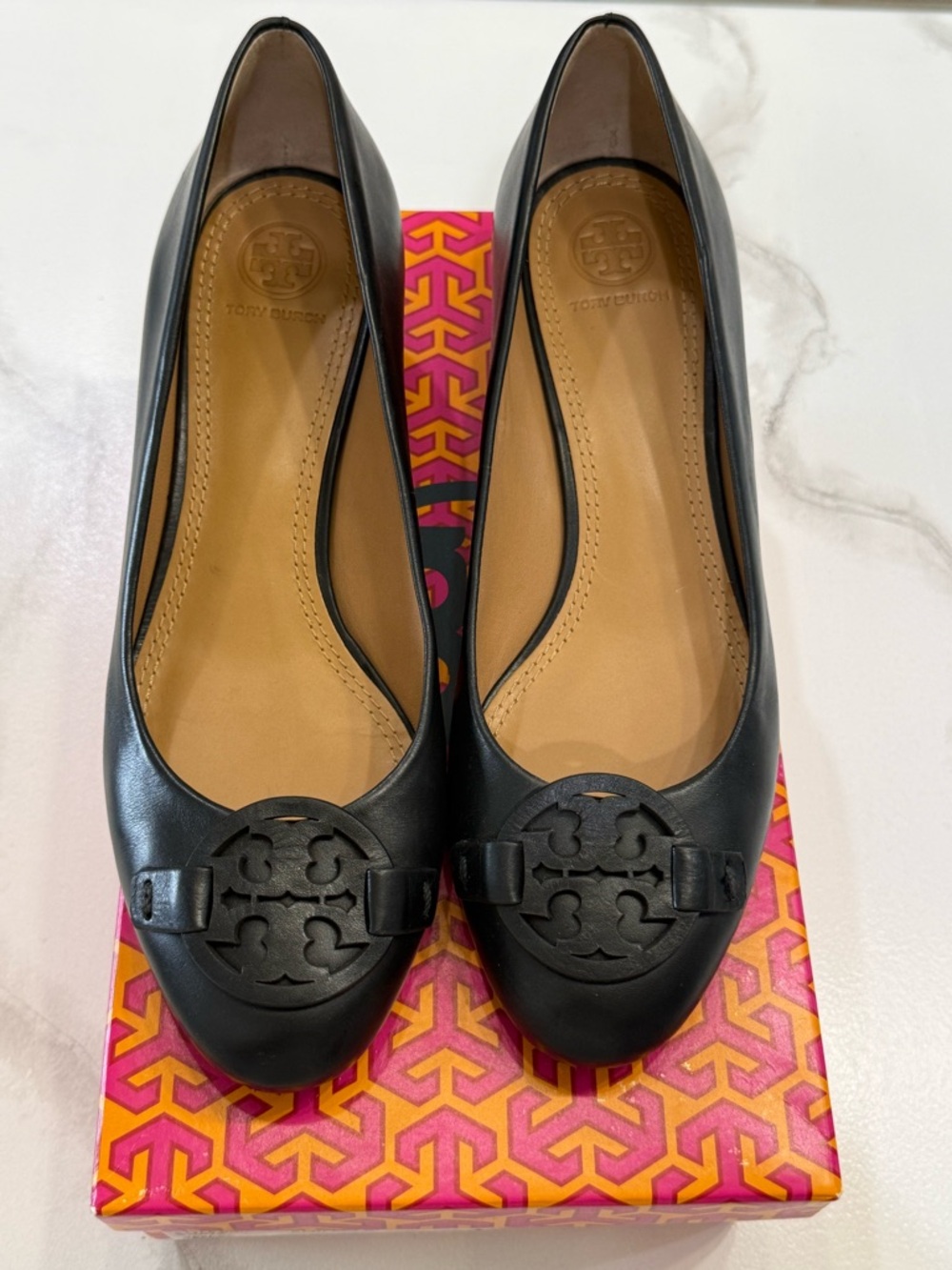 Tory Burch Gabriel 35mm Wedge Flats Black Leather Logo Shoes Size 8.5